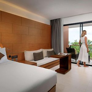 Deluxe King Room Balcony Sea View